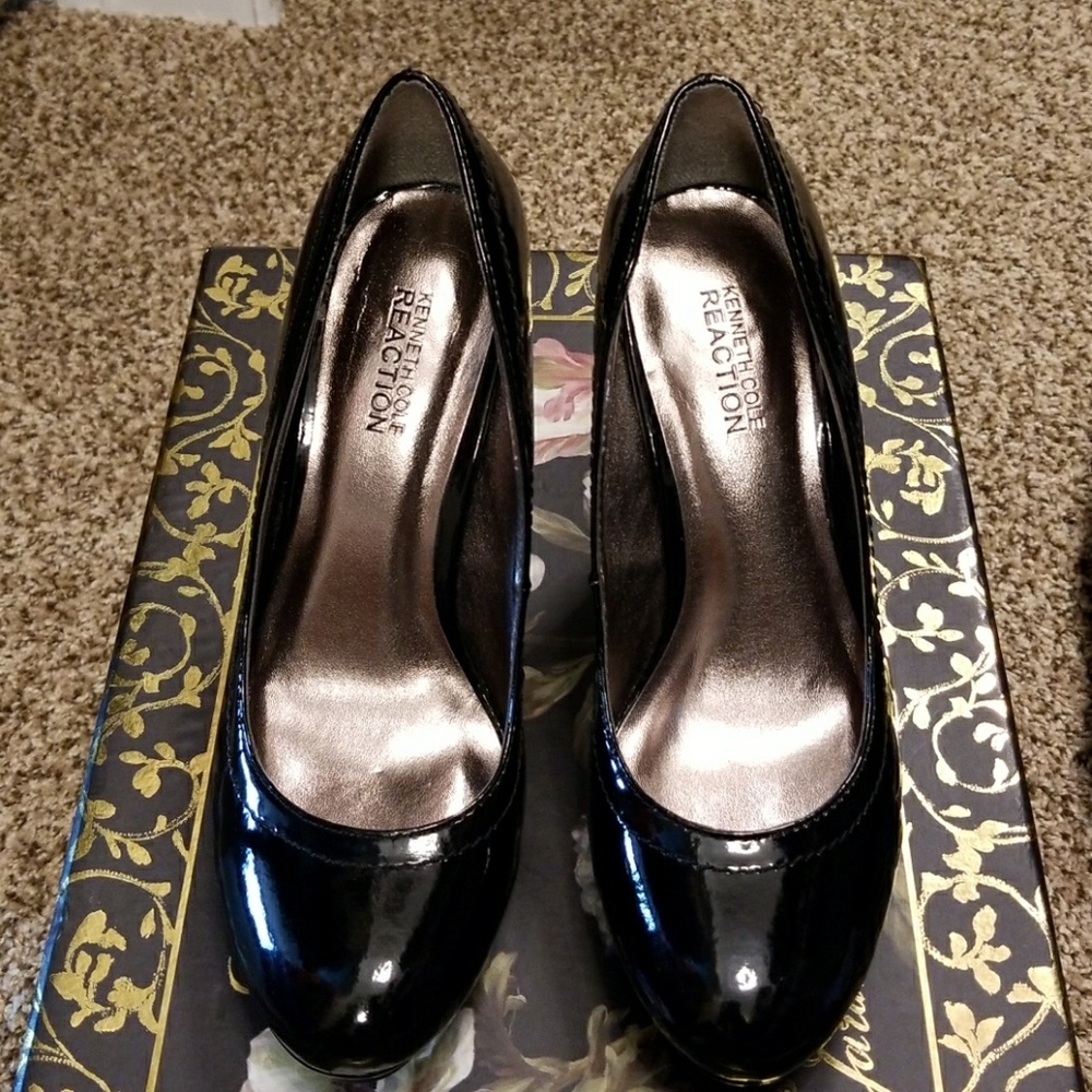 COPY - Kenneth Cole Reaction pumps